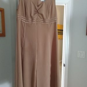 Tan dress short sleeve casual corner